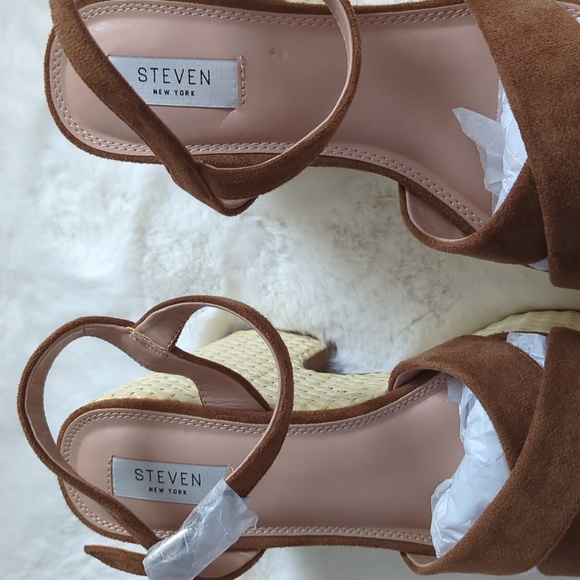 🆕🌿STEVEN PLATFORM HIPPY SANDALS🌿 - Picture 5 of 8